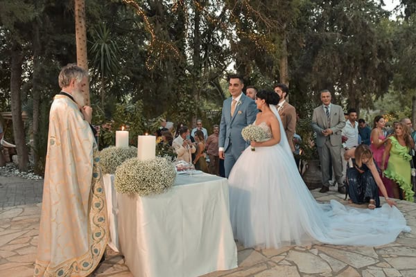 summer-wedding-baby-breath-romantic-details_15