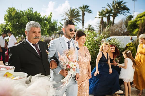 summer-wedding-paphos-pampas-grass-roses_25
