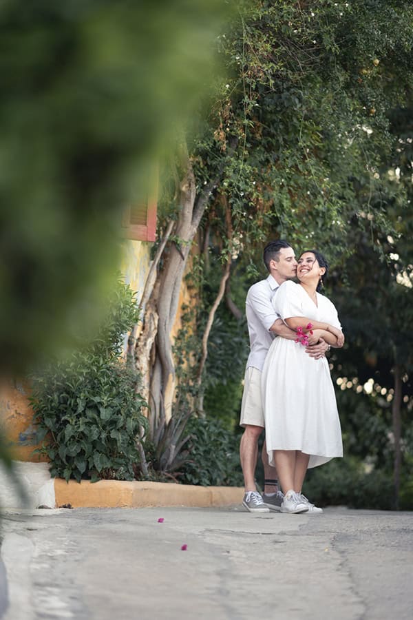 beautiful-engagement-shoot-plaka-athens-happy-snapshots_14