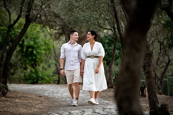 beautiful-engagement-shoot-plaka-athens-happy-snapshots_14x