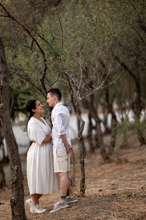 beautiful-engagement-shoot-plaka-athens-happy-snapshots_15x