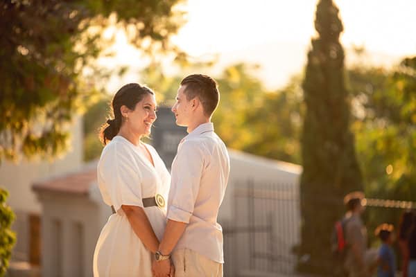 beautiful-engagement-shoot-plaka-athens-happy-snapshots_16