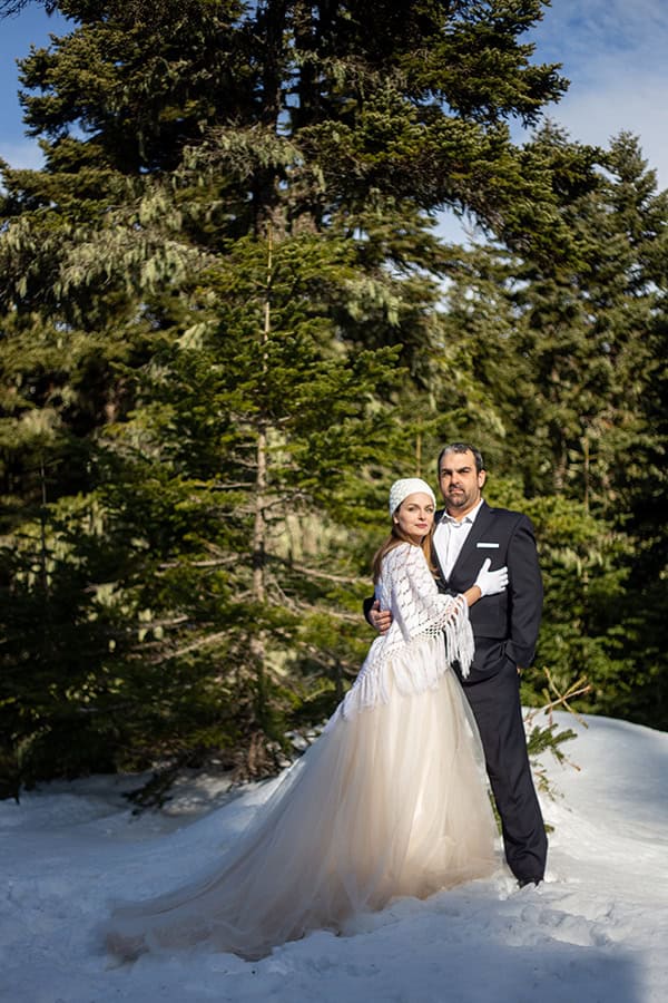 beautiful-romantic-wedding-athens-christmas-spirit_02