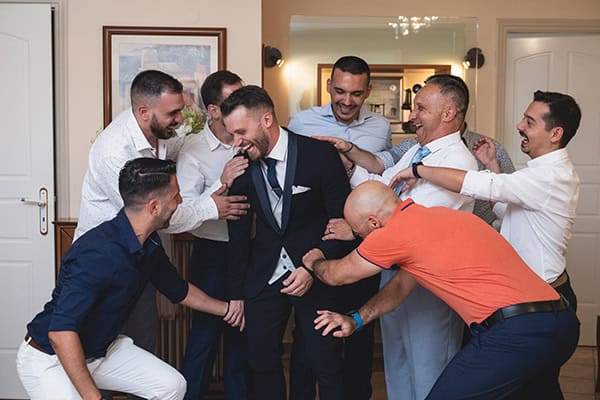 beautiful-summer-wedding-athens-romantic-decoration_17