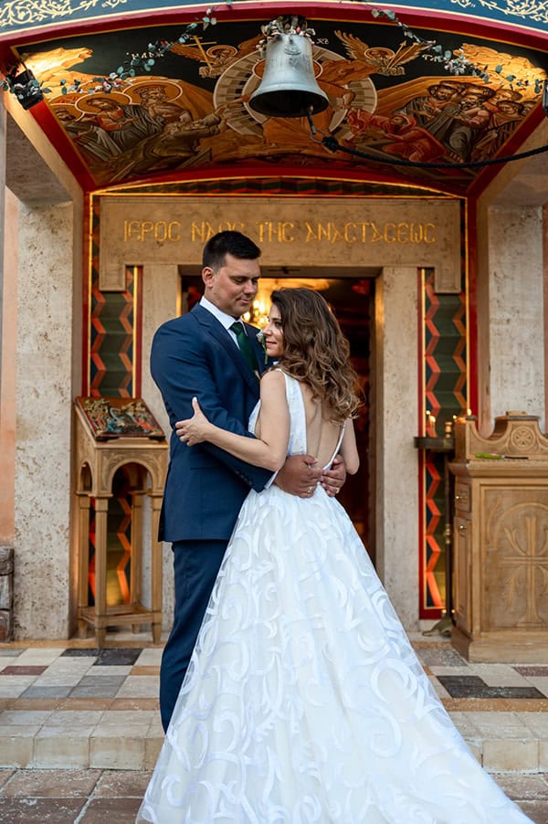 beautiful-summer-wedding-ktima-laas-main-element-olive_01x