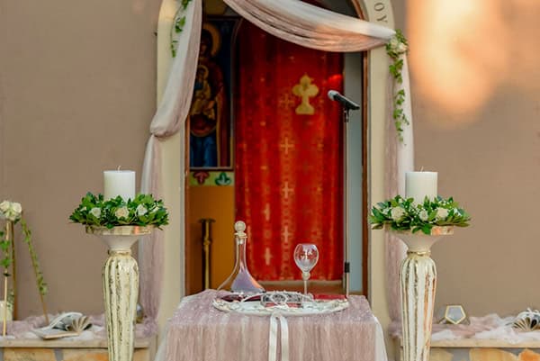 beautiful-summer-wedding-romantic-white-blooms_15