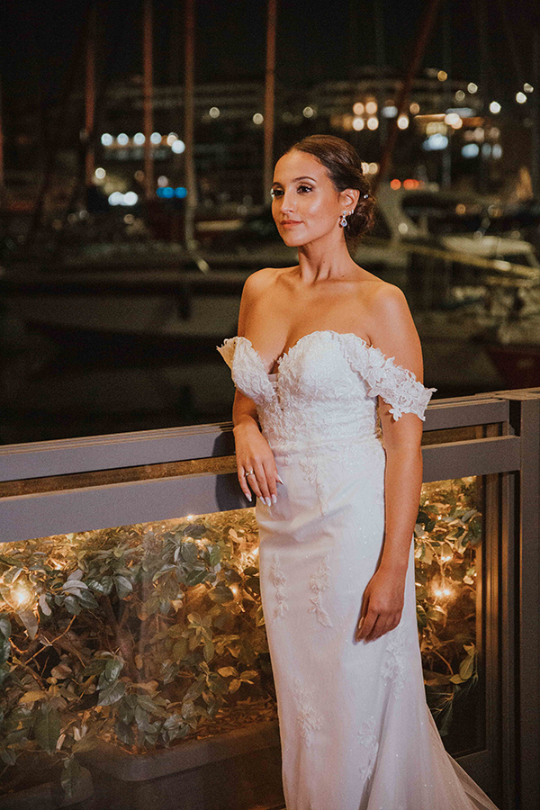 beautiful-summer-wedding-white-romantic-blooms_19x