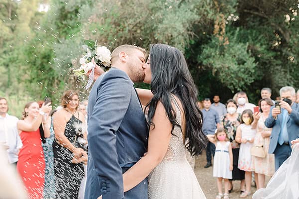 beautiful-wedding-ancient-olympia-romantic-snapshots_50