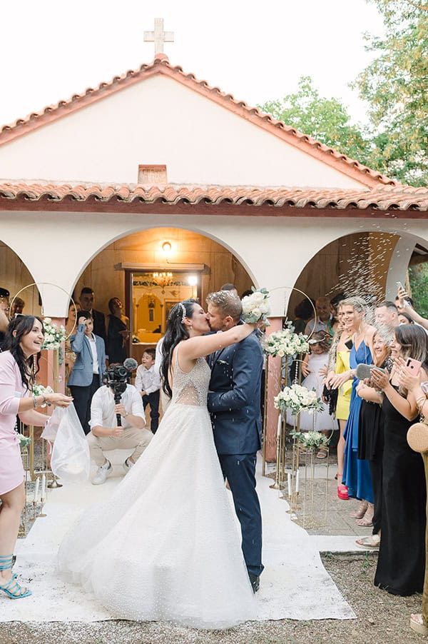 beautiful-wedding-ancient-olympia-romantic-snapshots_51