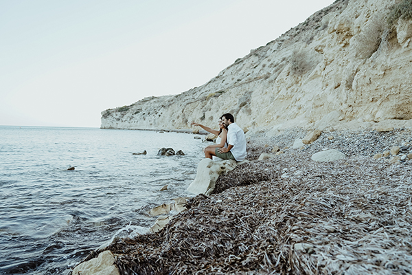 dreamy-prewedding-shoot-beach_04