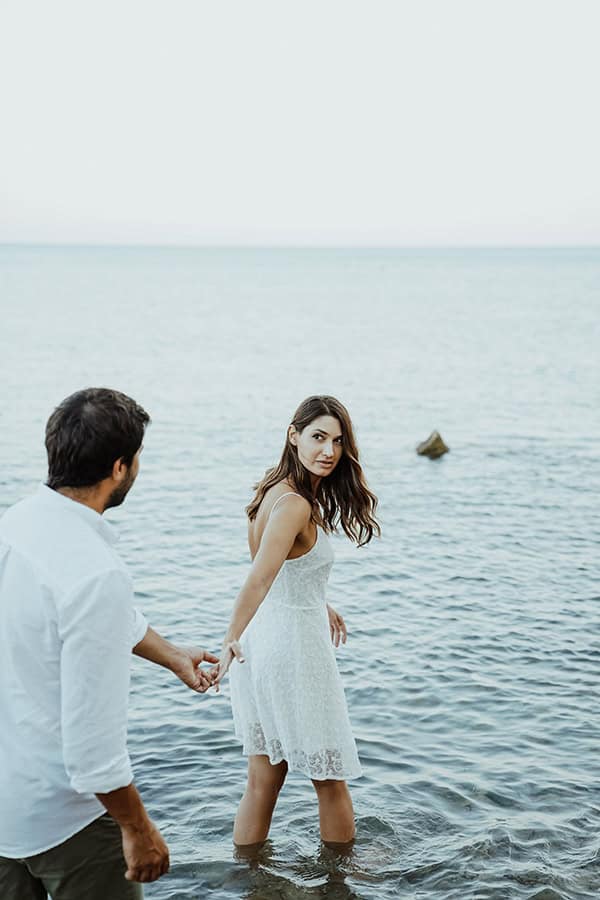 dreamy-prewedding-shoot-beach_08