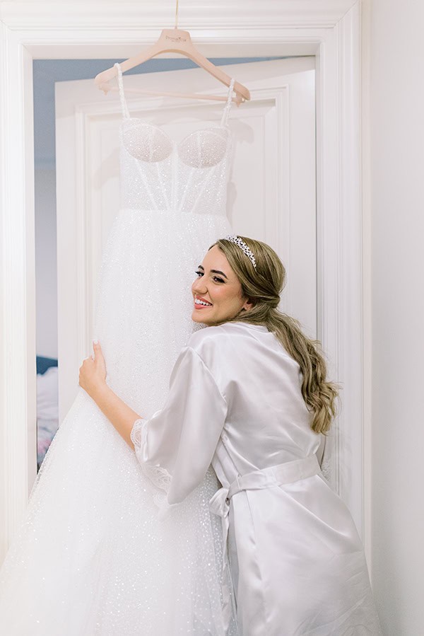 elegant-summer-wedding-ble-azure-white-blooms_12