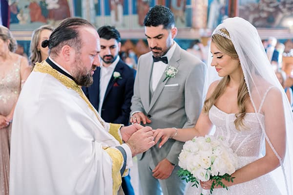 elegant-summer-wedding-ble-azure-white-blooms_34