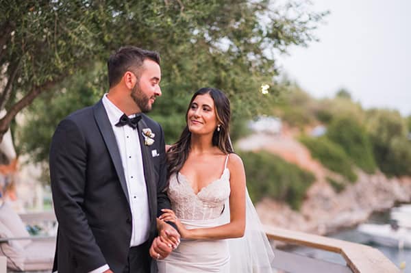 impressive-summer-wedding-lakonia-lush-floral-arrangments_04