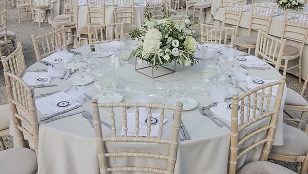 impressive-summer-wedding-lakonia-lush-floral-arrangments_41