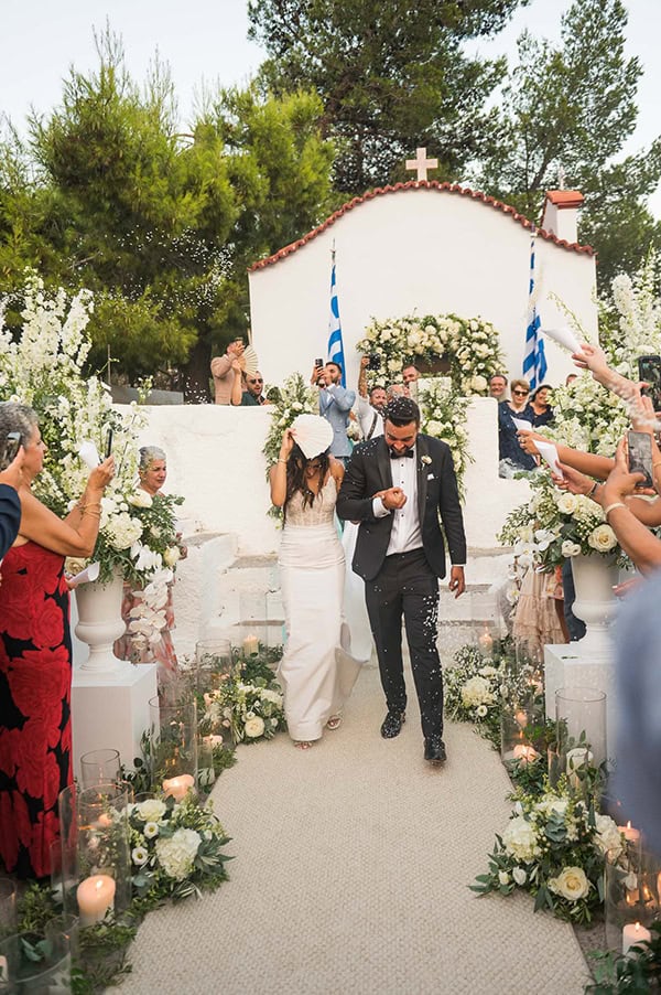 impressive-summer-wedding-lakonia-lush-floral-arrangments_50x