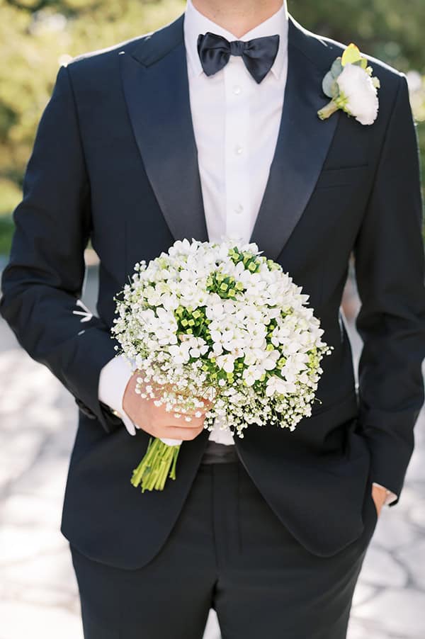impressive-wedding--light-blue-white-hydrangeas_33