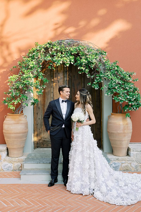 impressive-wedding--light-blue-white-hydrangeas_83