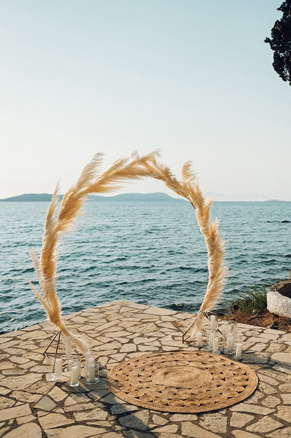 island-summer-wedding-boho-floral-arrangments_16x