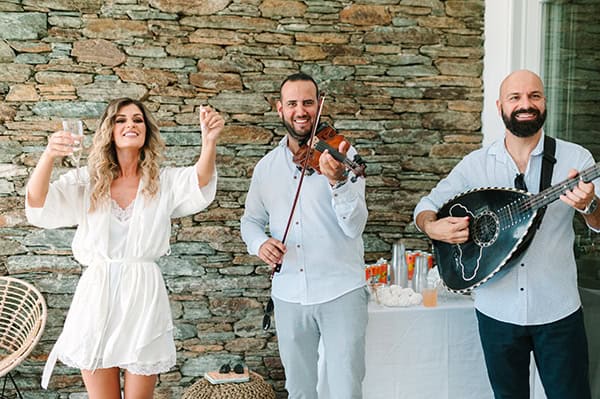 lovely-chic-wedding-andros-island-roses-hydrangeas_12