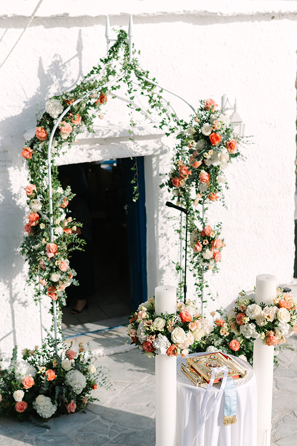 lovely-chic-wedding-andros-island-roses-hydrangeas_17x