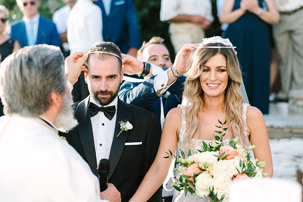 lovely-chic-wedding-andros-island-roses-hydrangeas_25