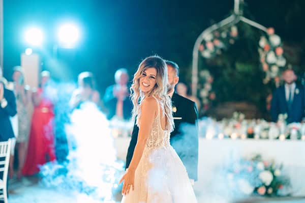 lovely-chic-wedding-andros-island-roses-hydrangeas_36