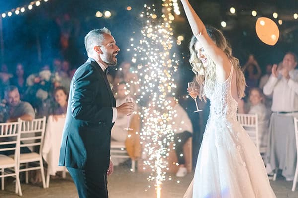 lovely-chic-wedding-andros-island-roses-hydrangeas_39