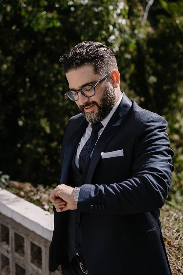 luxury-fall-wedding-thessaloniki-white-florals-special-lighting_13