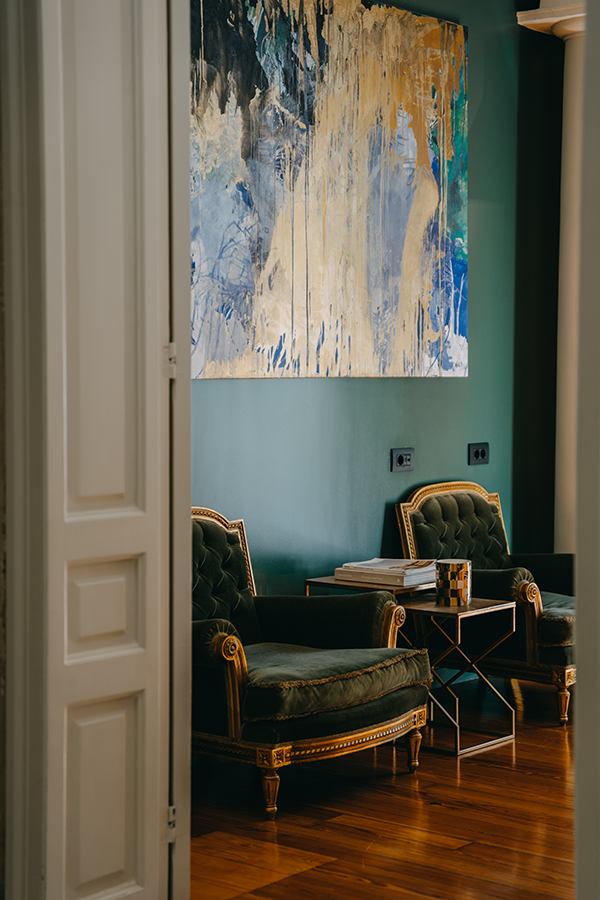 organise-your-dreamy-wedding-reception-bold-type-hotel_02