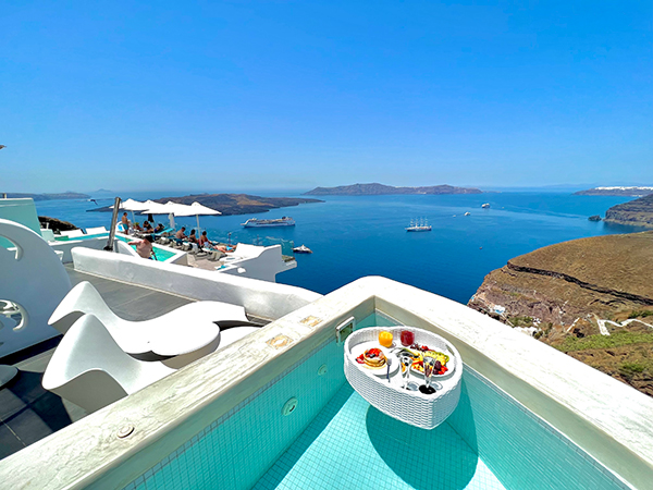 plan-wedding-dreamy-athina-luxury-suites-santorini_07