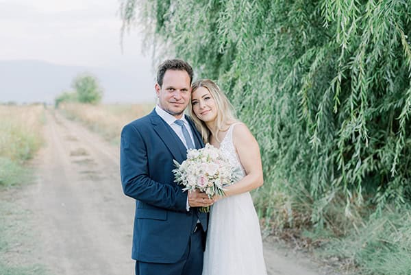 romantic-summer-wedding-florals-pastel-tones_04x