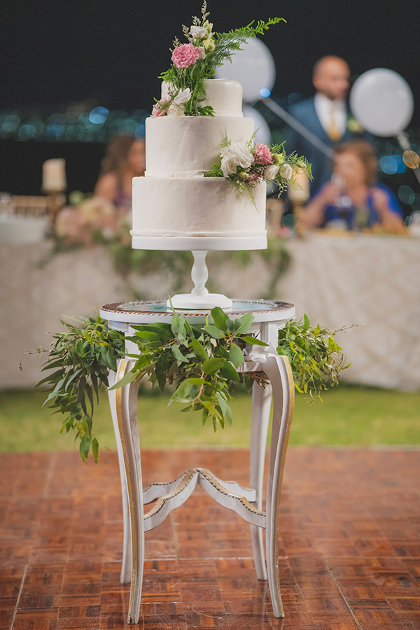romantic-summer-wedding-ktima-xatzi-flowers-ivory-hues_23