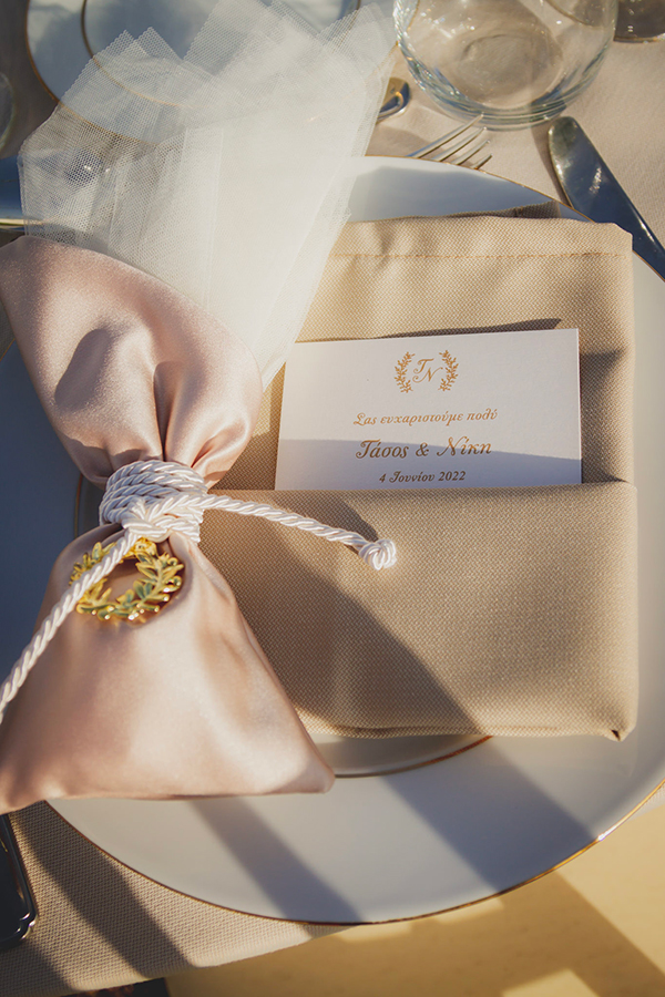 romantic-summer-wedding-ktima-xatzi-flowers-ivory-hues_23x