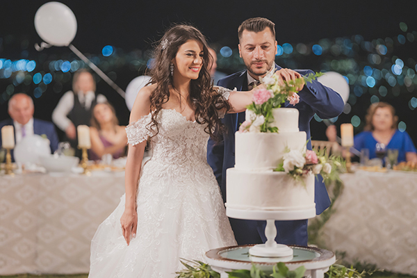 romantic-summer-wedding-ktima-xatzi-flowers-ivory-hues_26