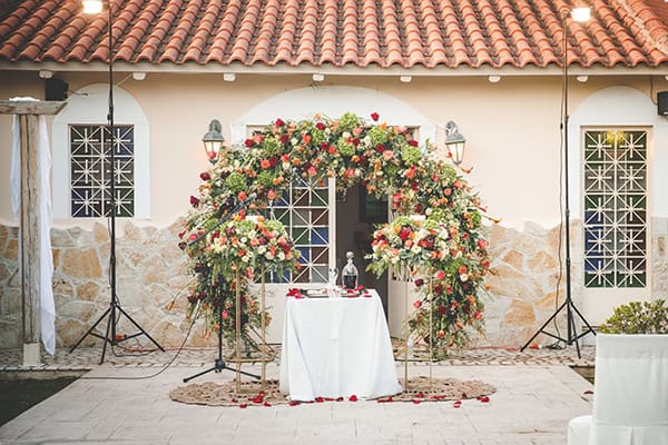 romantic-wedding-athens-lush-florals-coral-hues_22w