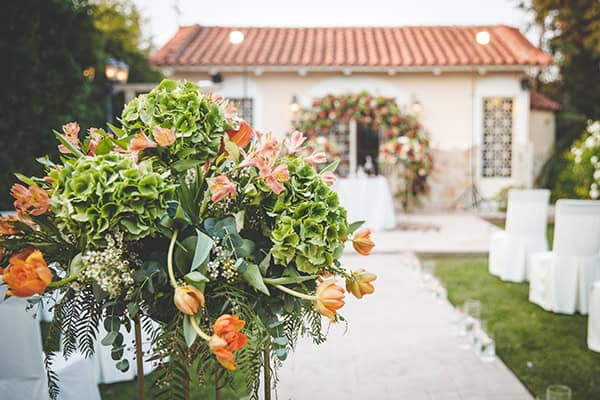 romantic-wedding-athens-lush-florals-coral-hues_22x