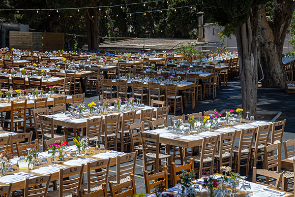 rustic-spring-wedding-tinos-island-colorful-flowers_20