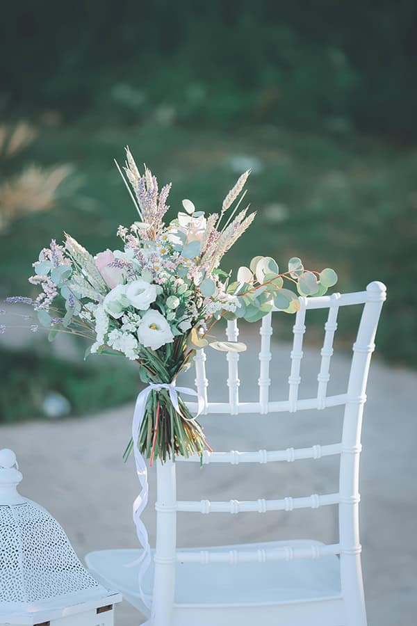spring-wedding-boho-style-field-chamomile-lavenders_12