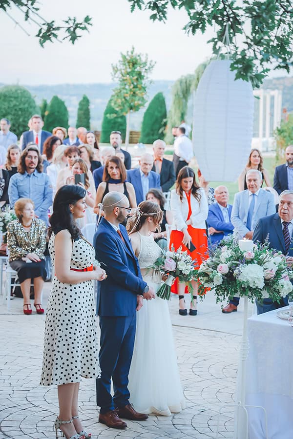 spring-wedding-boho-style-field-chamomile-lavenders_18
