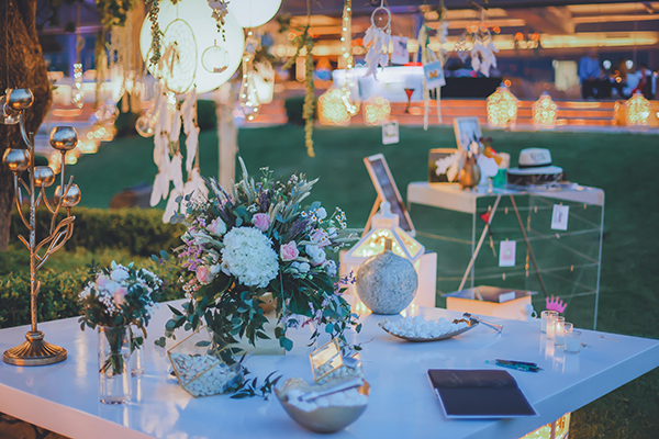 spring-wedding-boho-style-field-chamomile-lavenders_25