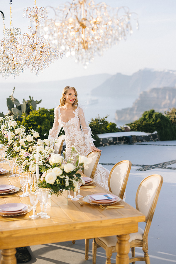 stunning-styled-shoot-santorini-breathtaking-views_06