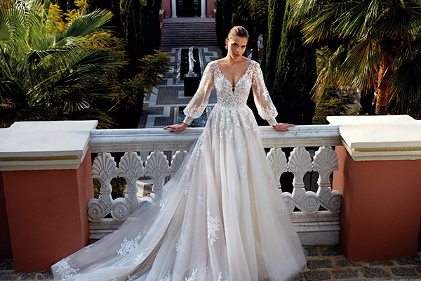 Συγκλονιστικά νυφικά φορέματα που φέρουν την υπογραφή του Demetrios