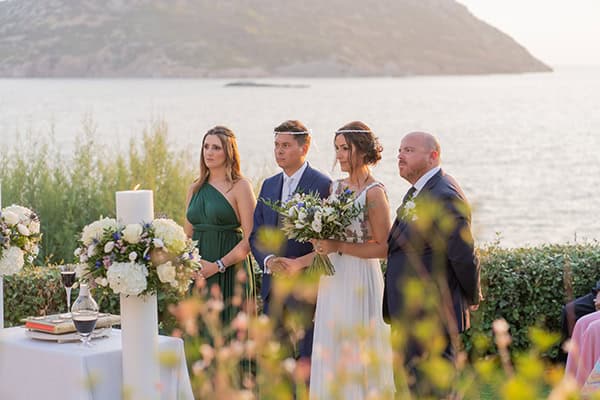 summer-wedding-athens-white-blooms-modern-touches_32