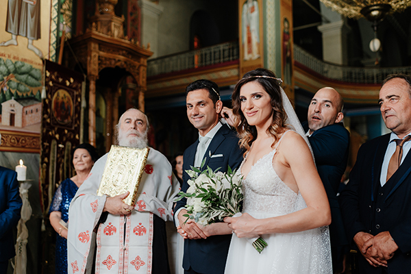 beautiful-fall-wedding-agrinio-olive-white-blooms_12