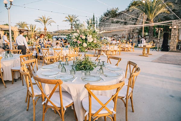 beautiful-spring-wedding-evgenios-hills-lush-florals-arrangments_14