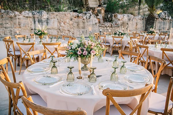 beautiful-spring-wedding-evgenios-hills-lush-florals-arrangments_17