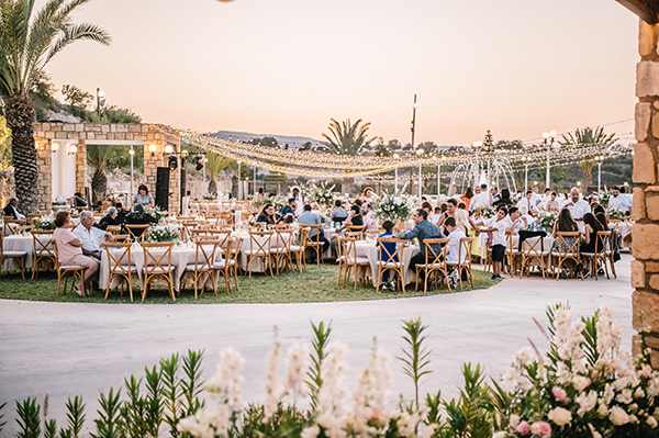 beautiful-spring-wedding-evgenios-hills-lush-florals-arrangments_19