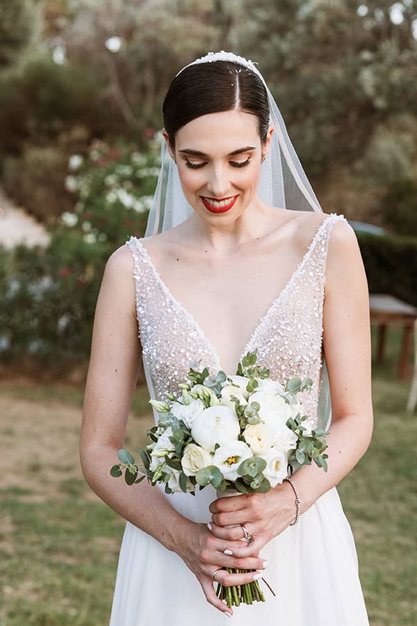 beautiful-summer-wedding-athens-romantic-white-blooms_02x