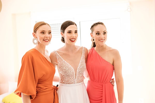 beautiful-summer-wedding-athens-romantic-white-blooms_11